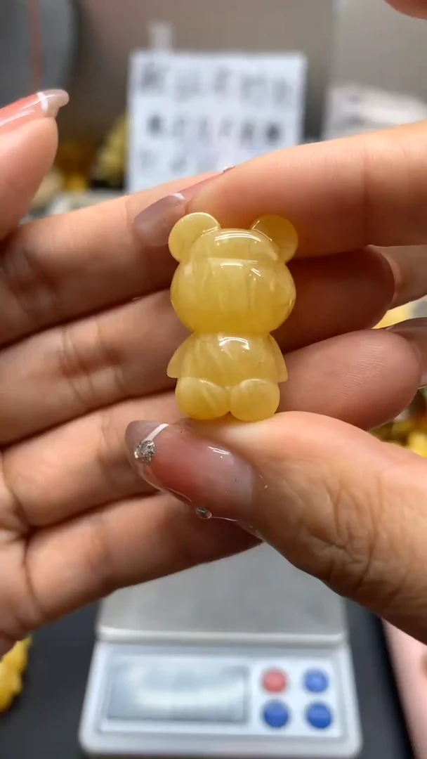 未镶嵌琥珀珠宝奇石853