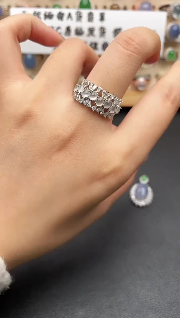 银S925镶嵌戒指翡翠一物一证一礼盒