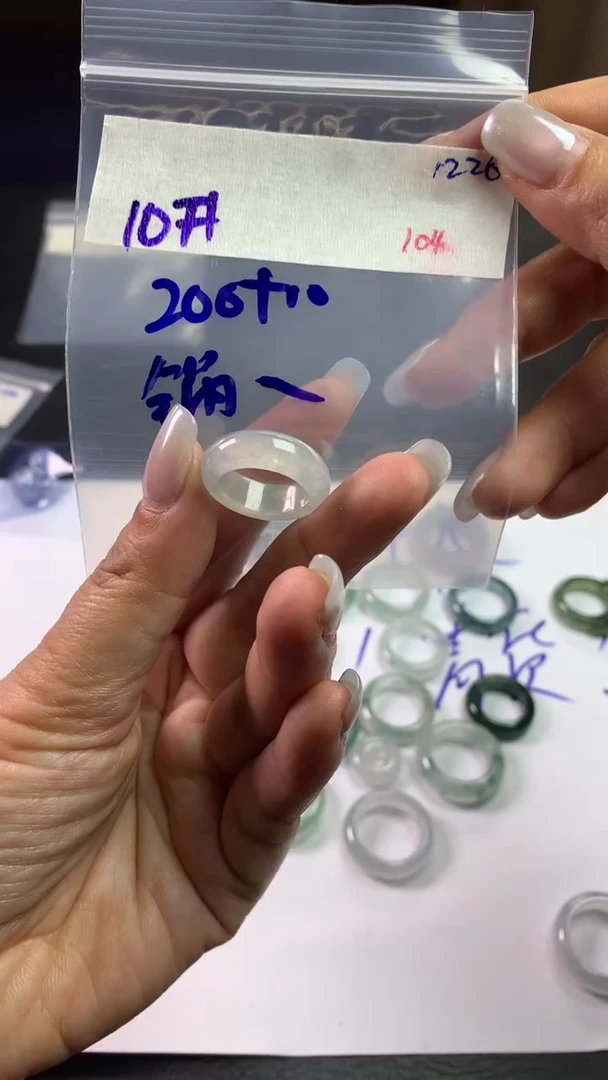 未镶嵌定制翡翠锅**盆毛货需精细抛光拍一发一