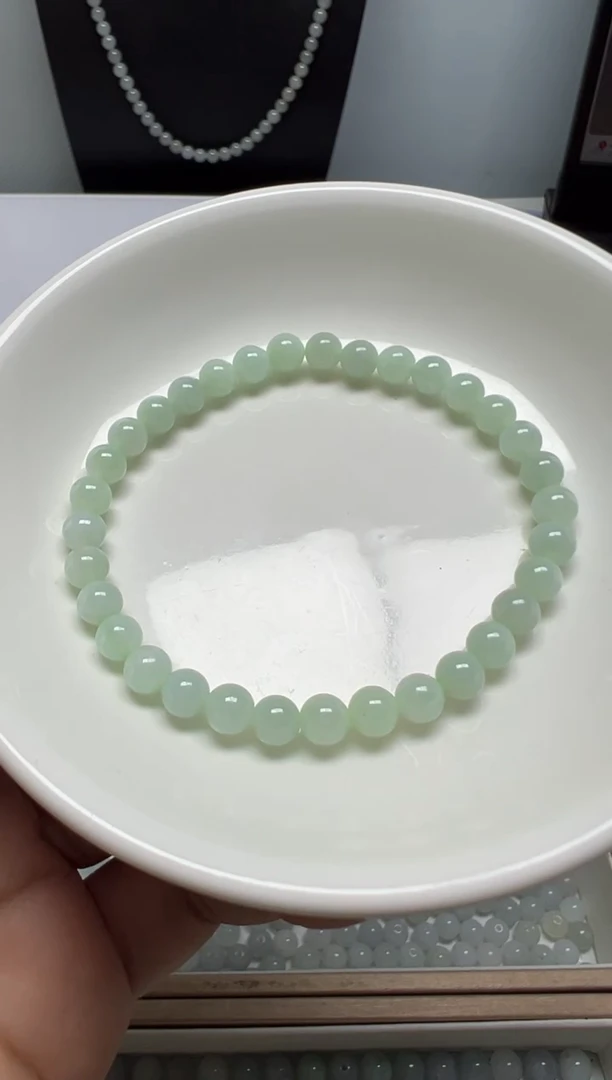 散珠翡翠纯天然缅甸A货翡翠卡5.8，30颗