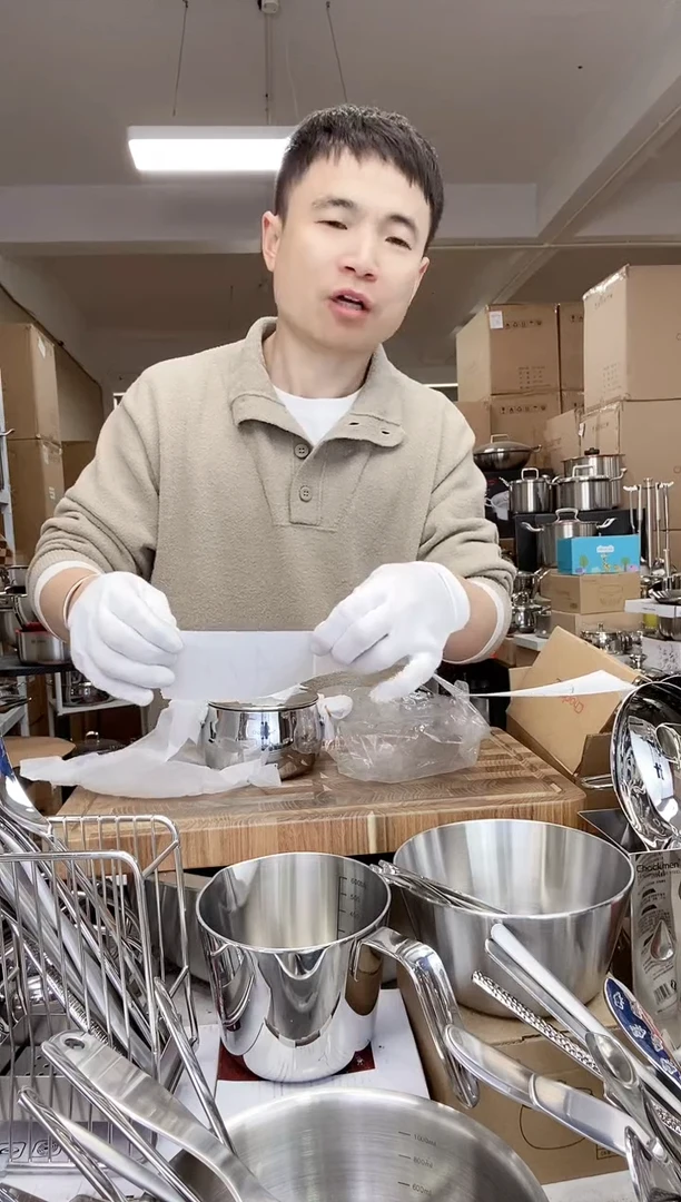 A12 微瑕卓德铭四叶草辅食锅