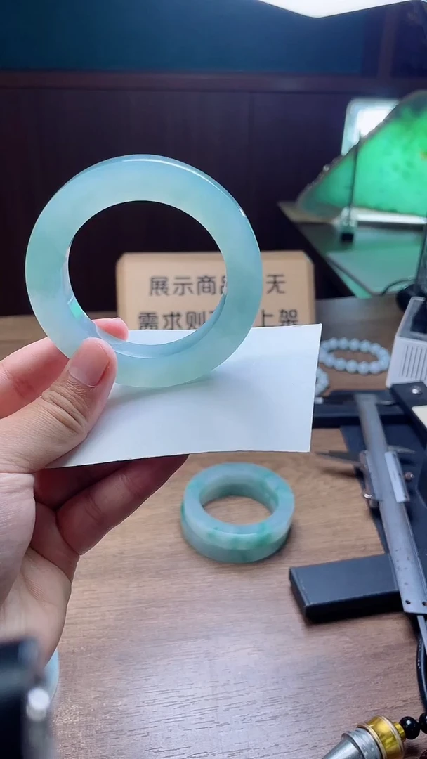 定制翡翠手镯未镶嵌凡*定制