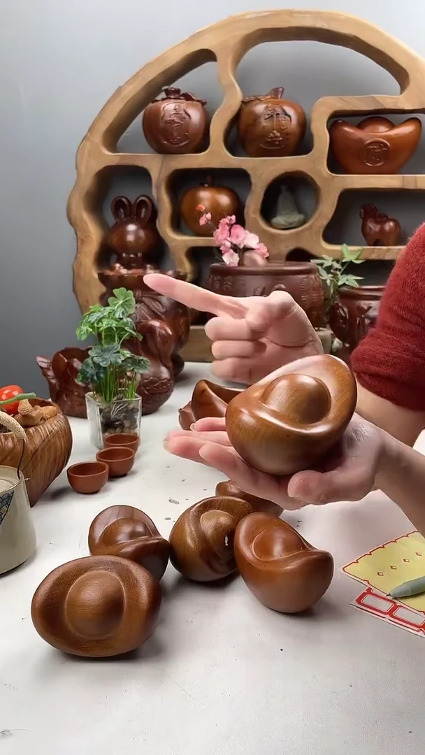 香樟木A40小元宝摆件/尺寸