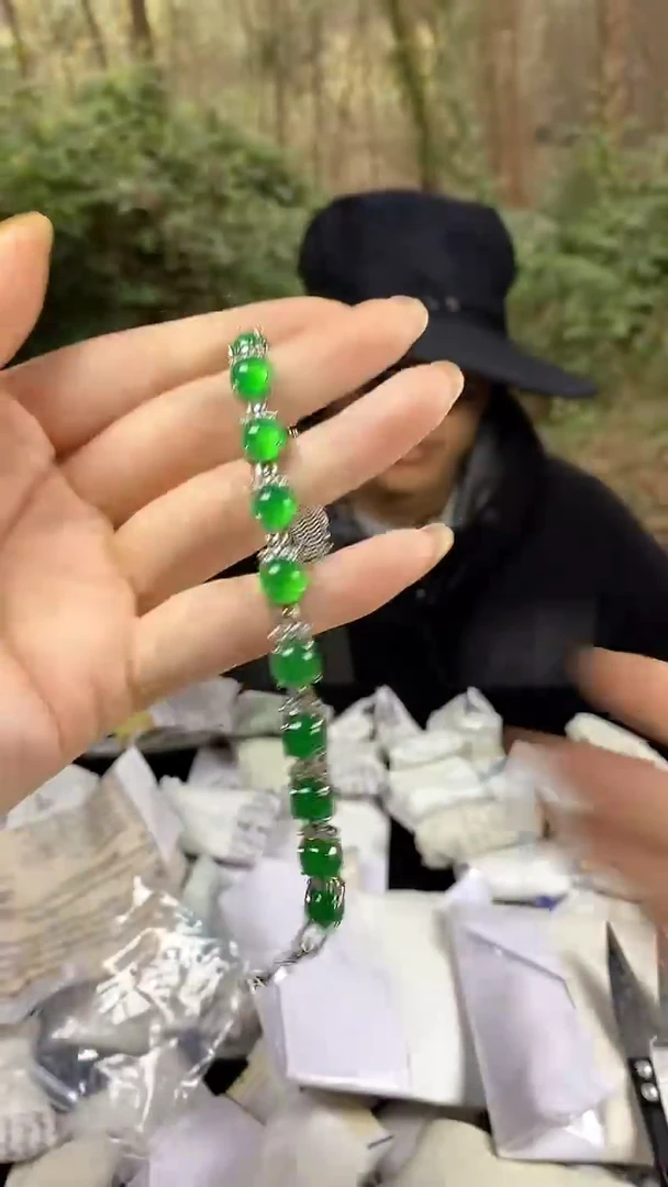 满色吊坠 所见即所得！！