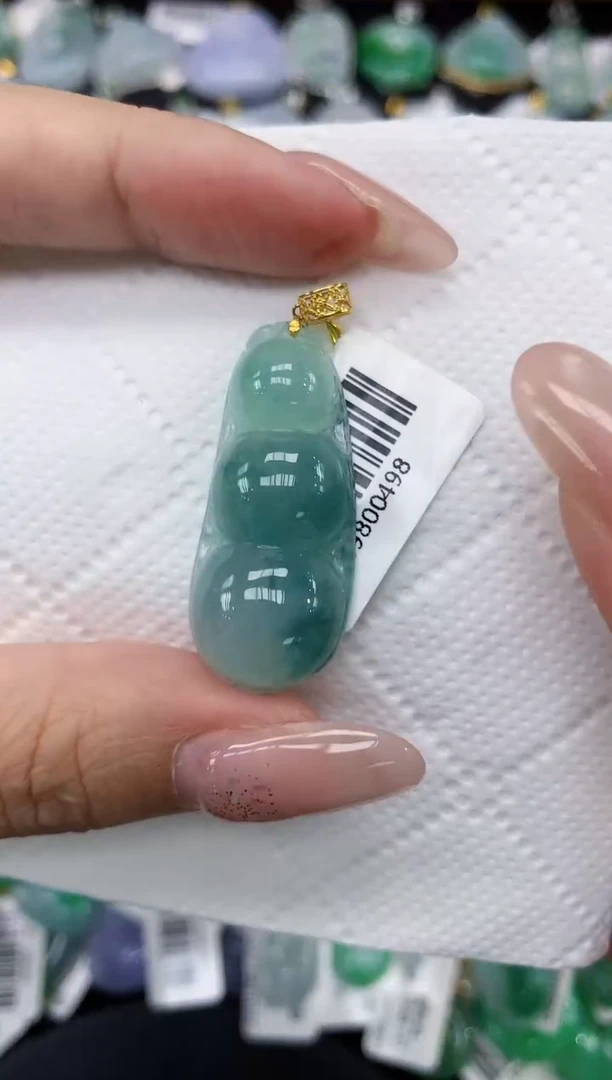 颈饰18K金镶嵌翡翠1111111111