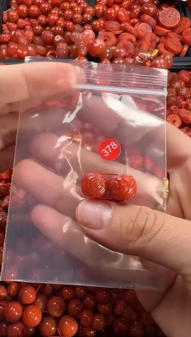 【闪购商品】南红玛瑙颈饰未镶嵌1