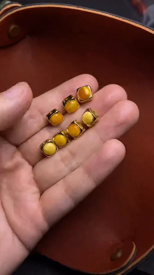 【闪购商品】琥珀颈饰银S925镀金镶嵌蜜蜡双面背云（多样性发其一）