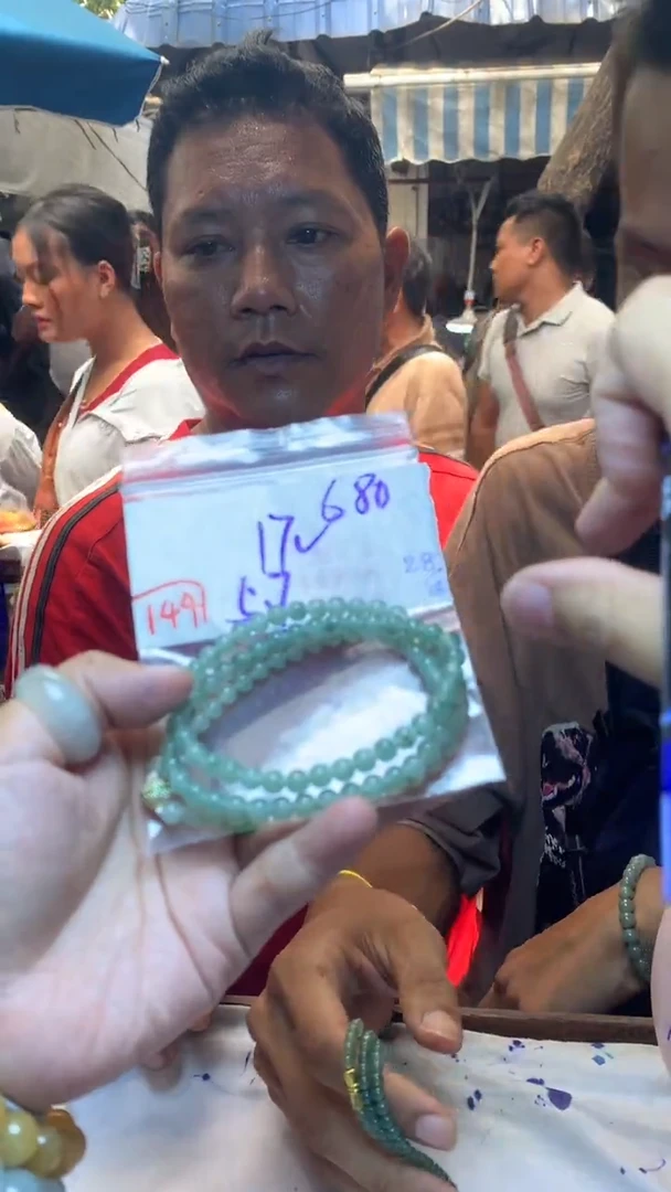 定制翡翠未镶嵌天然缅甸翡翠A货