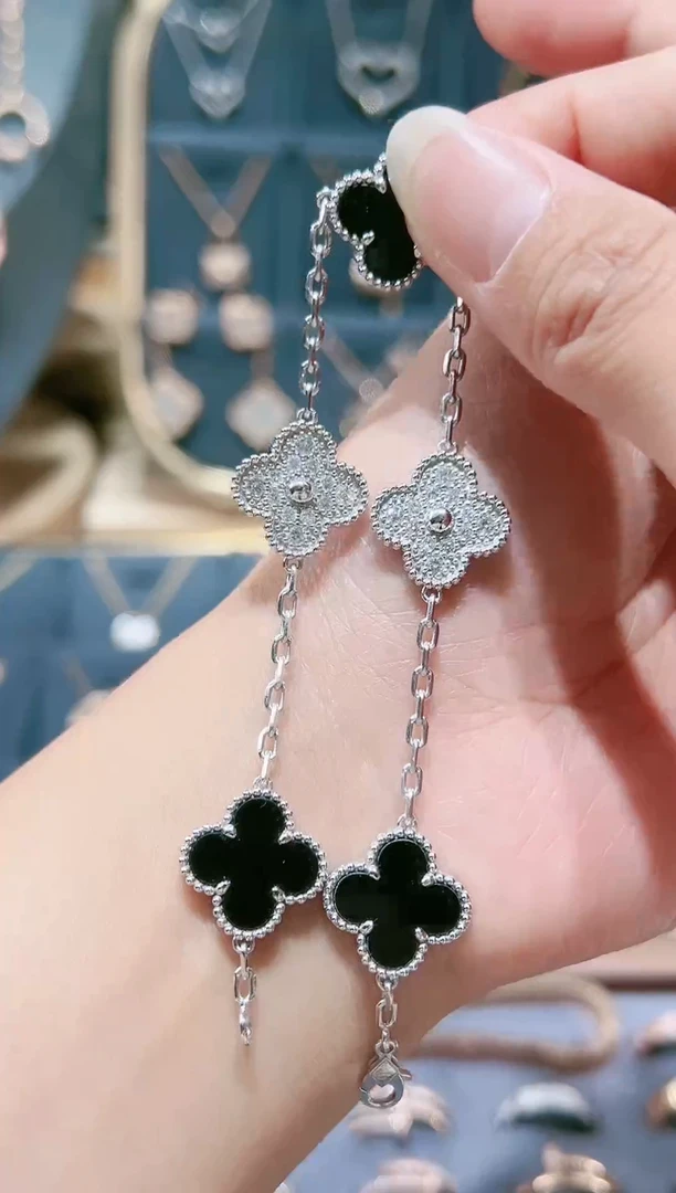 18K金镶嵌手链玛瑙/玉髓五花间隔钻贝母手链（多样性发其一）