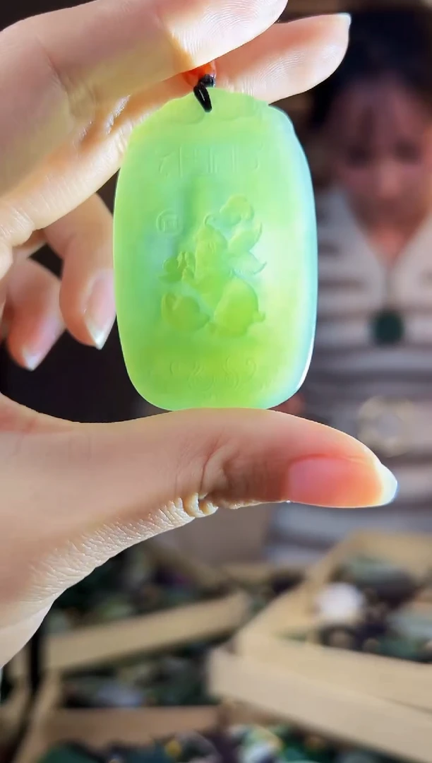 颈饰未镶嵌和田玉拍一发一，多样性发货