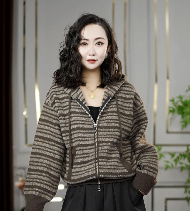 新款时尚洋气休闲舒适显瘦百搭秋冬加厚外套