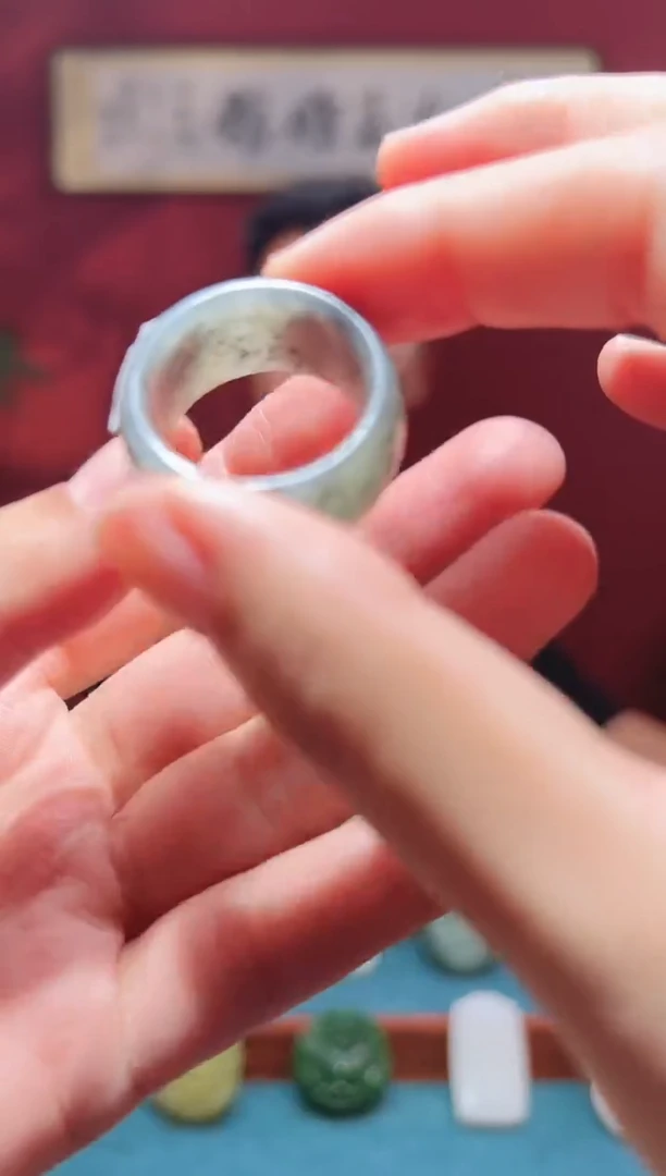 和田玉未镶嵌吊坠(不含链)1