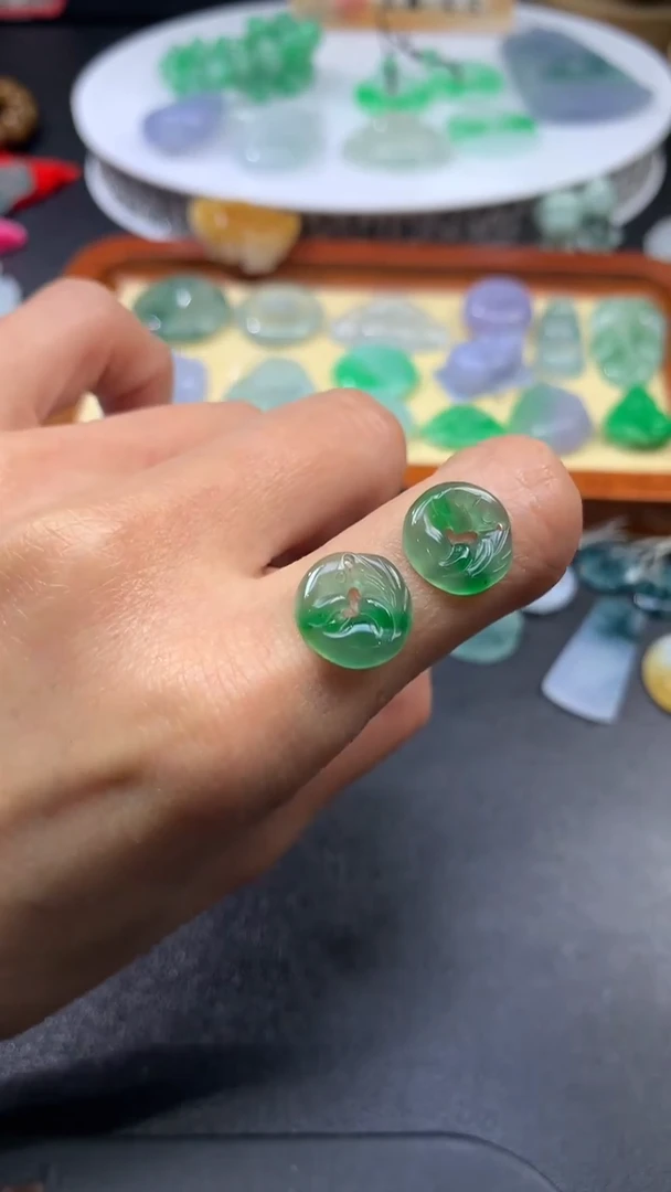 【闪购商品】定制翡翠未镶嵌翡翠