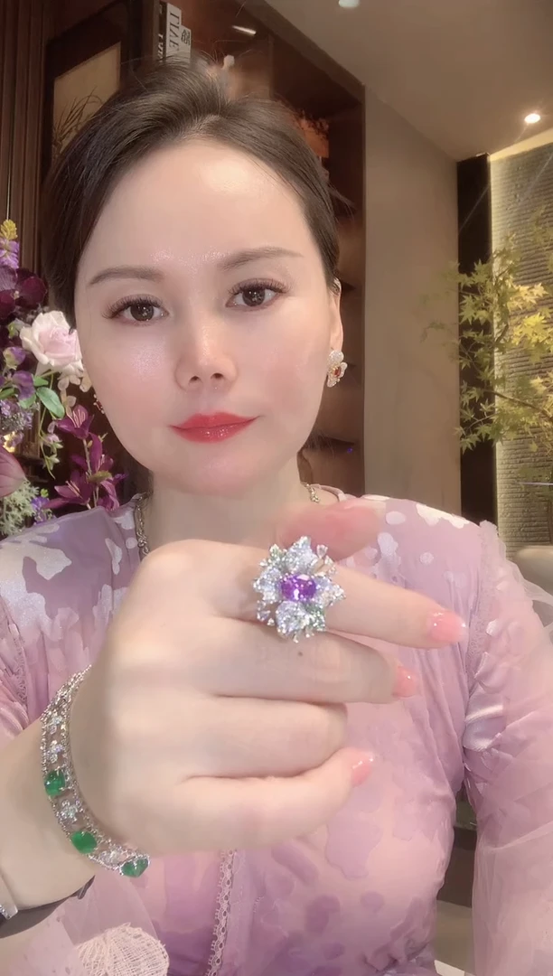 戒指彩色蓝宝石18K金镶嵌A94