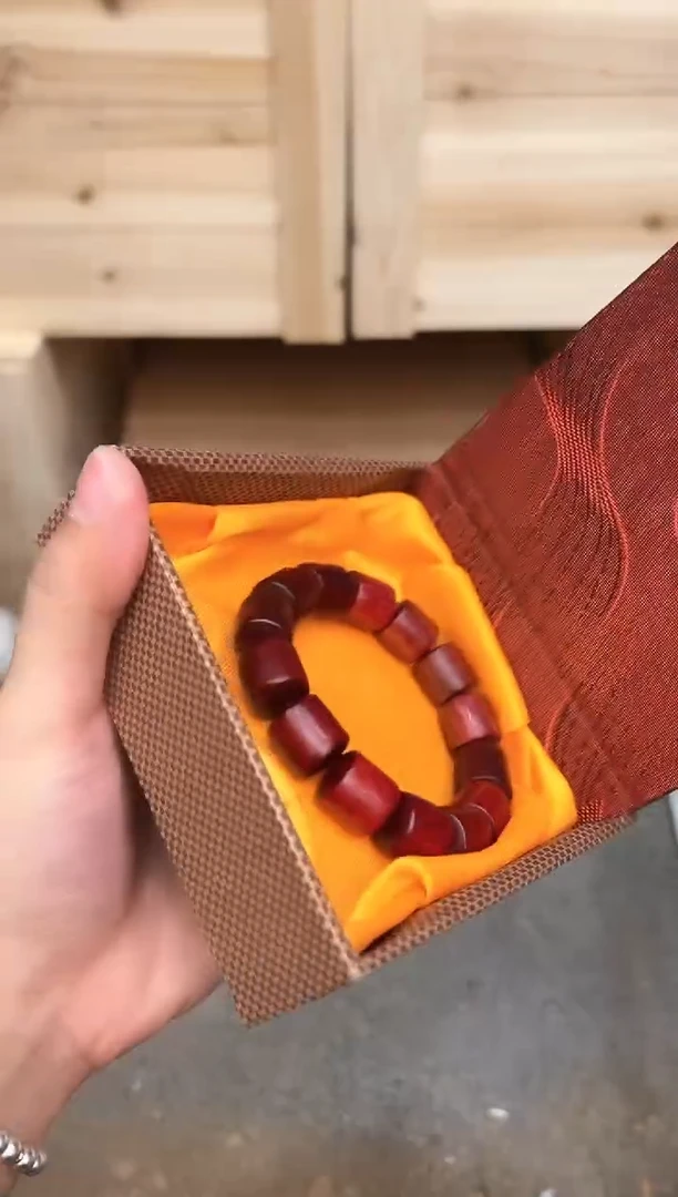 精品手串（无礼盒）@@ys975