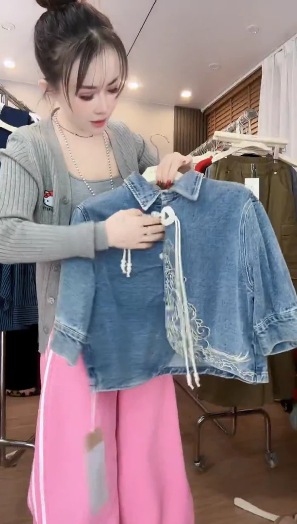 短款衣服短款衣服