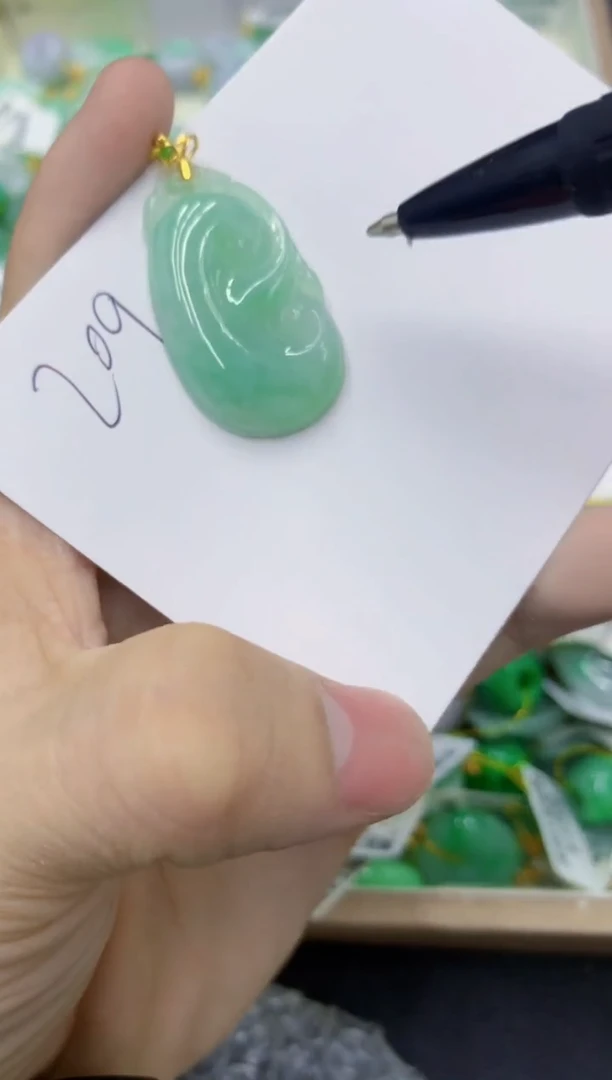 翡翠未镶嵌颈饰11111