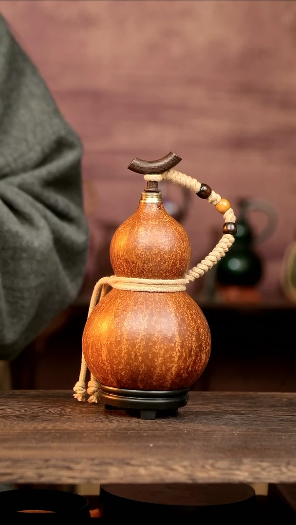 631【微瑕】号中药煮色 600 ml左右 大漆葫芦水壶/酒壶 一物一拍