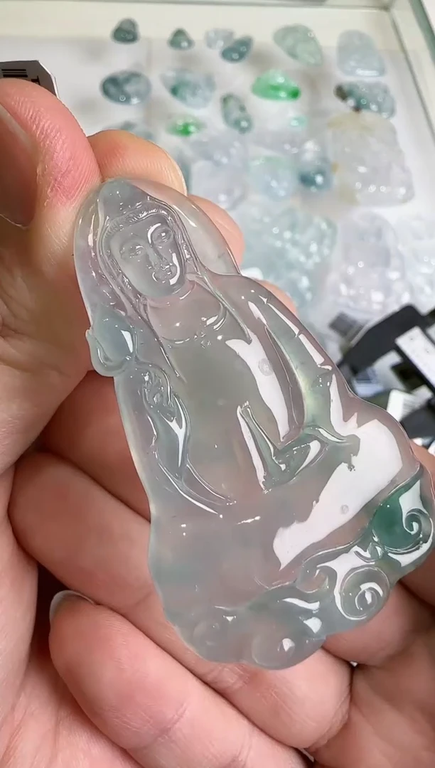 【闪购商品】翡翠吊坠(不含链)未镶嵌..