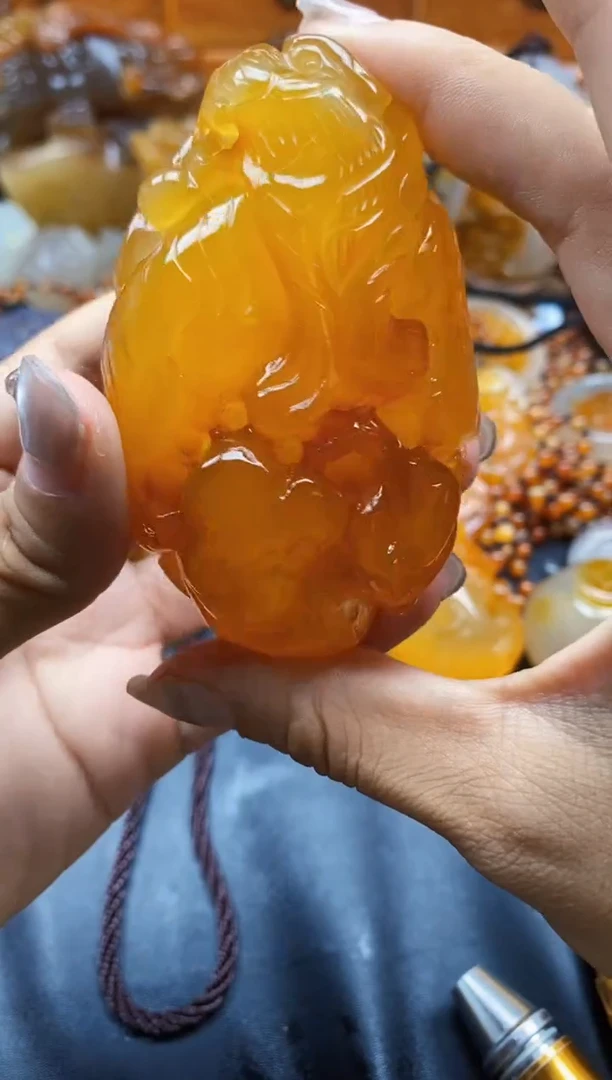 玛瑙/玉髓挂件未镶嵌不****卿ll