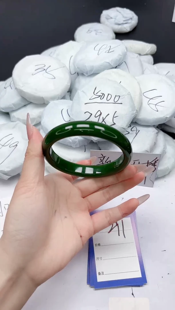 未镶嵌手镯石英质玉291/6364