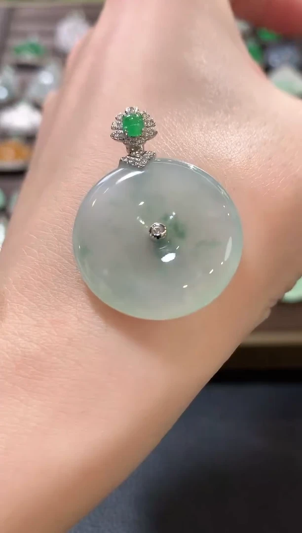 吊坠(不含链)18K金镶嵌翡翠a36
