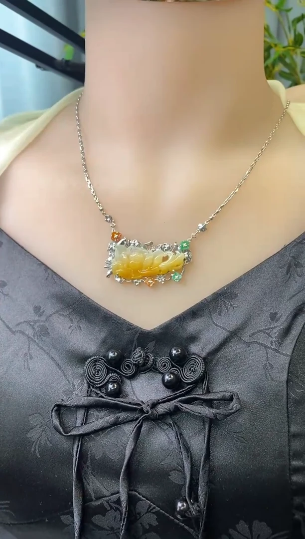 颈饰银S925镶嵌翡翠净货15770