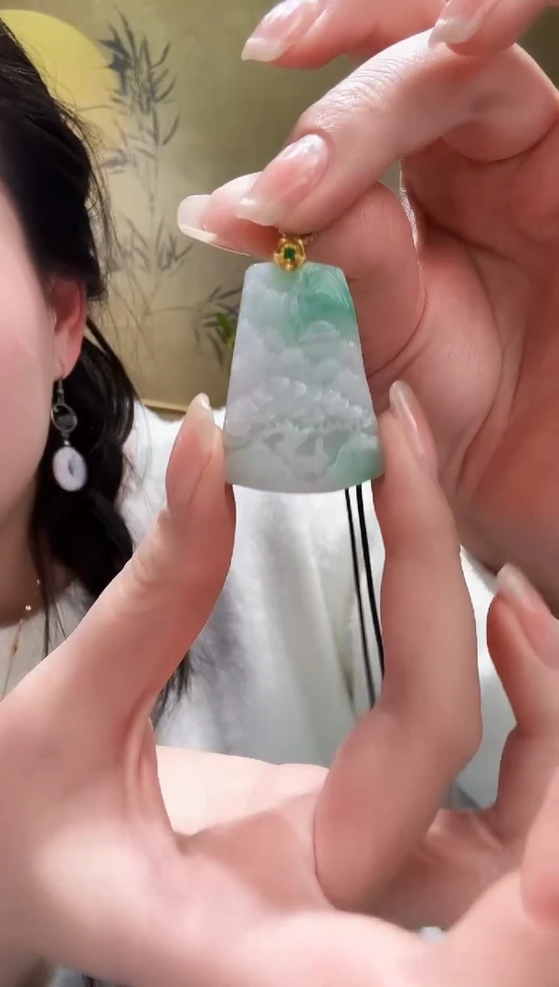 颈饰未镶嵌翡翠吊坠