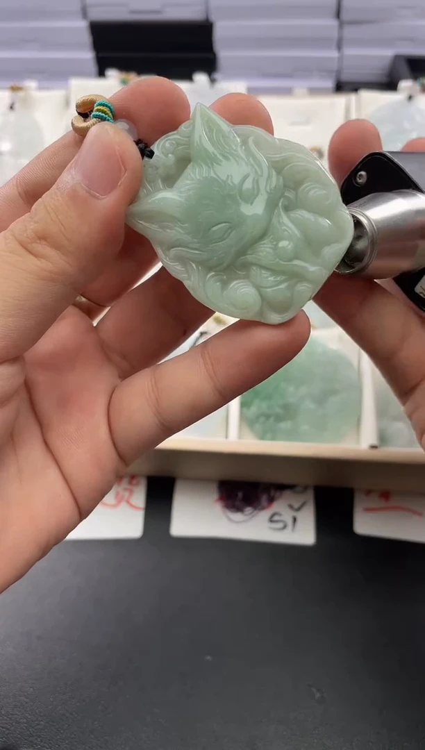 颈饰未镶嵌翡翠....9/7/.246t