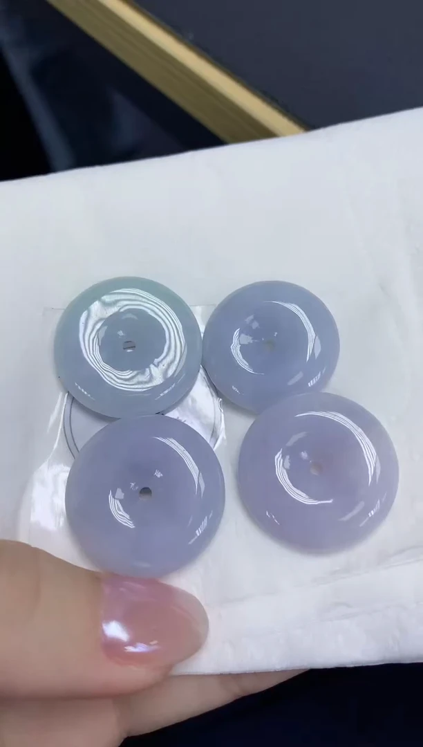 翡翠未镶嵌颈饰天然缅甸翡翠A货多样性发其一