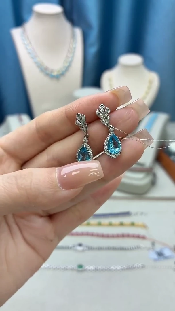 银S925镶嵌托帕石耳饰281JH0101产品一个（多样性）