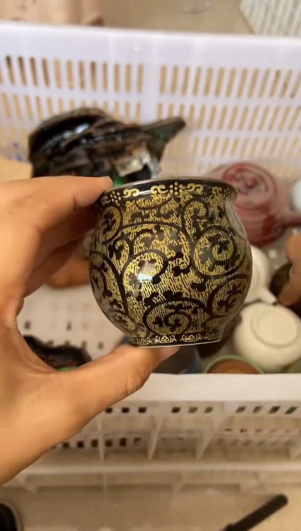 无运费险有瑕疵的摄影的产品有使用过的痕迹有点脏介意勿拍