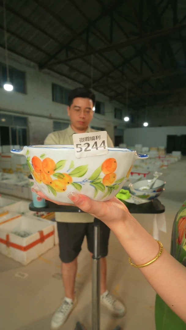 碗景德镇高温釉下手绘陶瓷