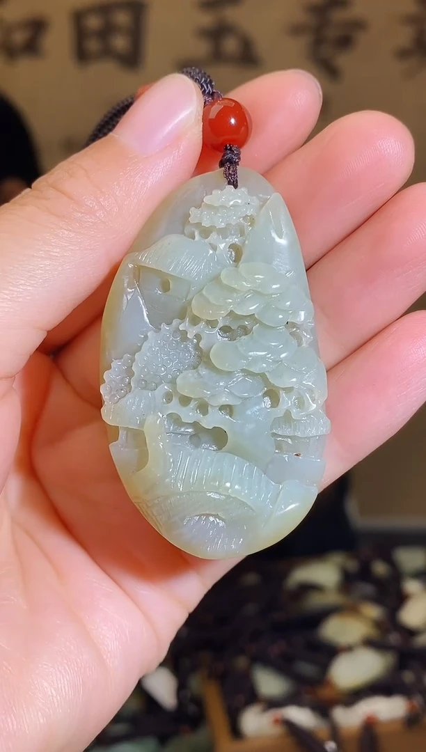 颈饰未镶嵌和田玉1