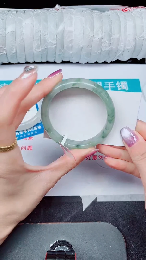 未镶嵌手镯石英质玉363-54/55