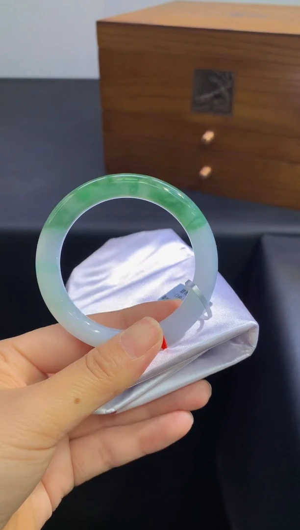 未镶嵌手镯翡翠11圈口（53.6mm）