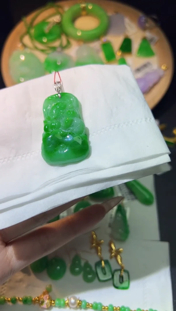 【闪购商品】翡翠颈饰18K金镶嵌Y缅料A货/支持复检/一件
