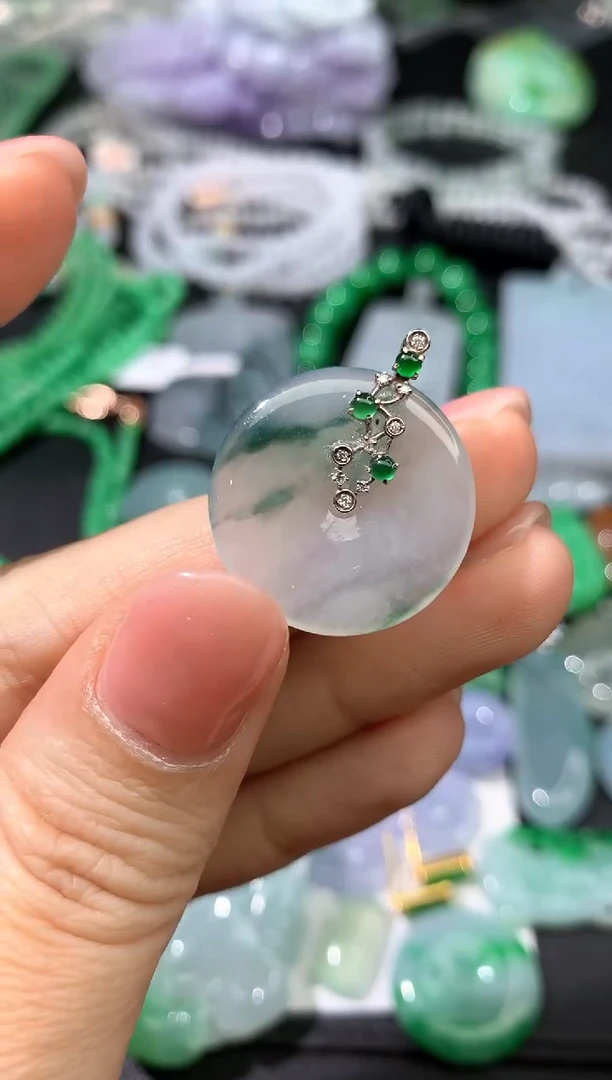 颈饰未镶嵌翡翠扣子