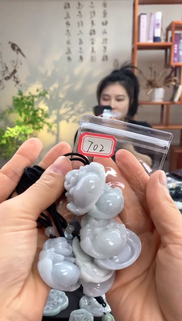 【闪购商品】翡翠颈饰未镶嵌佛公702多样性发一件