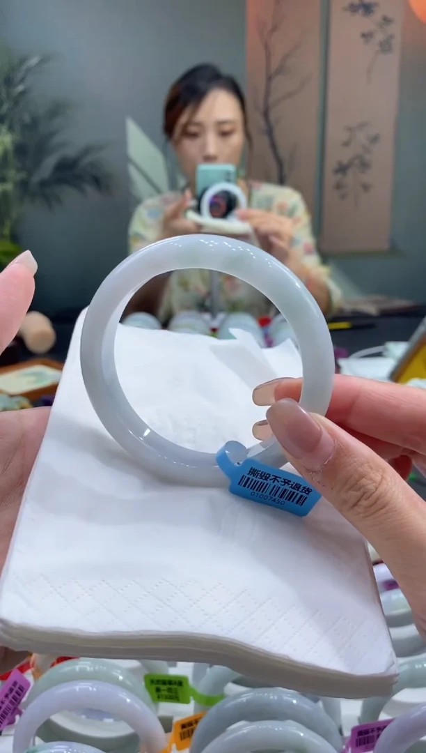 未镶嵌手镯翡翠000039434