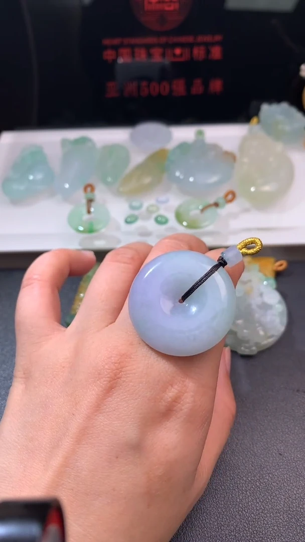 未镶嵌定制翡翠