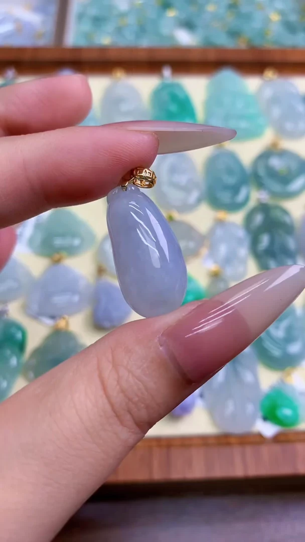 颈饰未镶嵌翡翠天然A货翡翠挂件