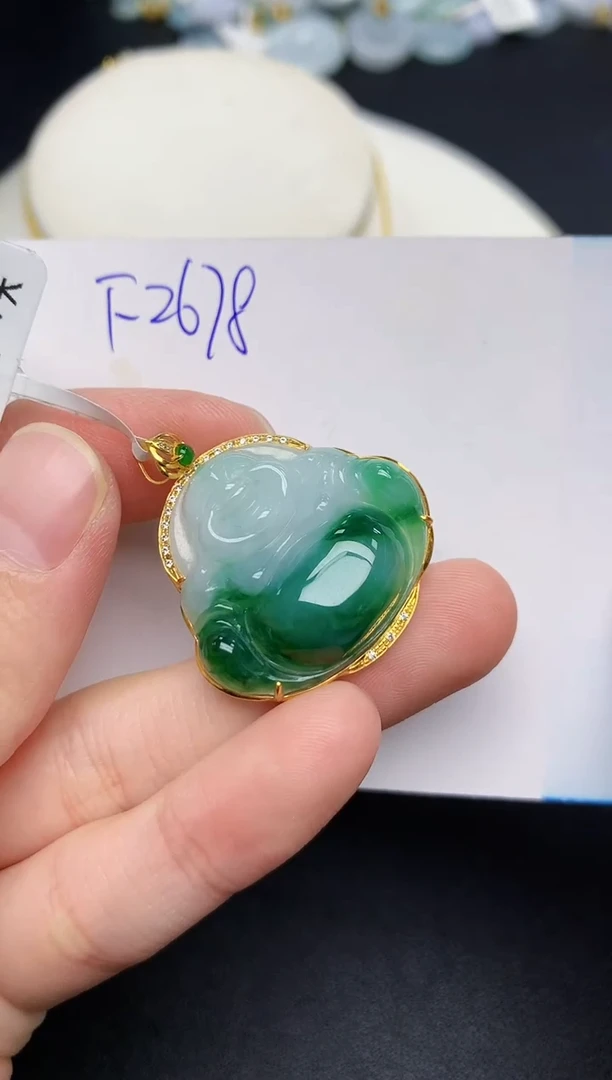 颈饰18K金镶嵌翡翠天然缅甸A货翡翠百元以上9元证书费自理