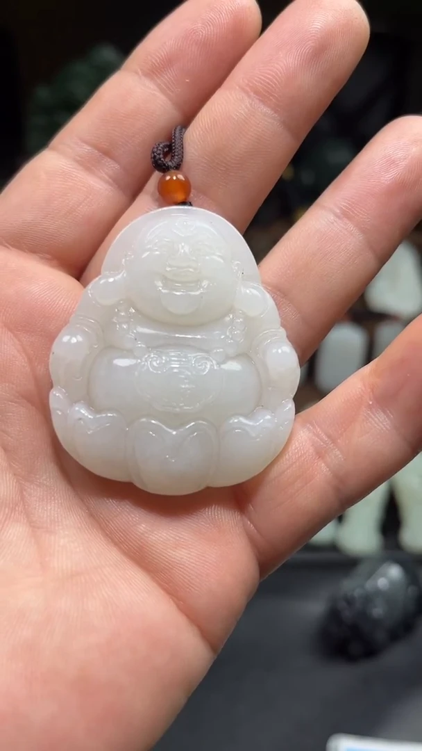 颈饰未镶嵌和田玉·