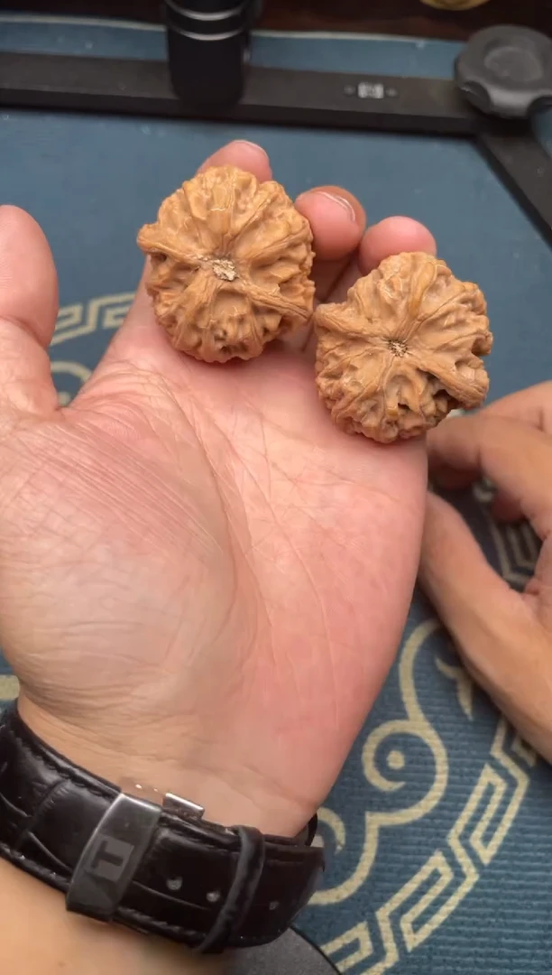 文玩核桃吊坠苹果园38+