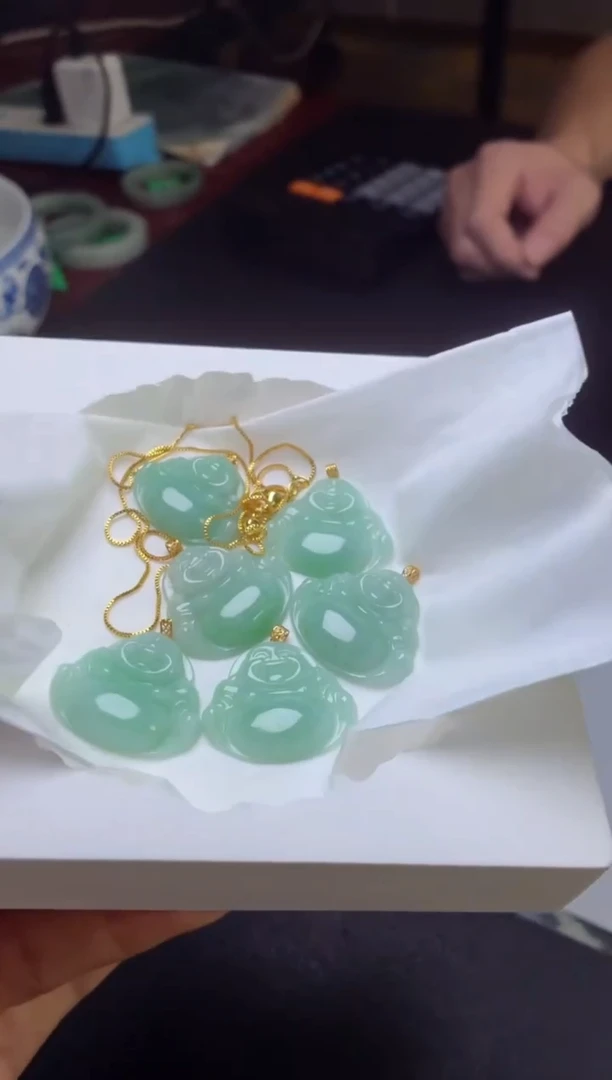 吊坠(赠链)18K金镶嵌翡翠翡翠缅甸天然翡翠佛公吊坠 多样性发一