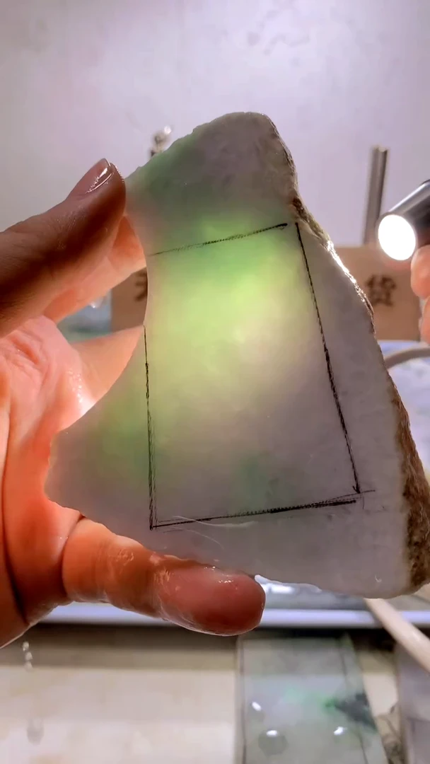 翡翠裸石天然缅甸翡翠A货121