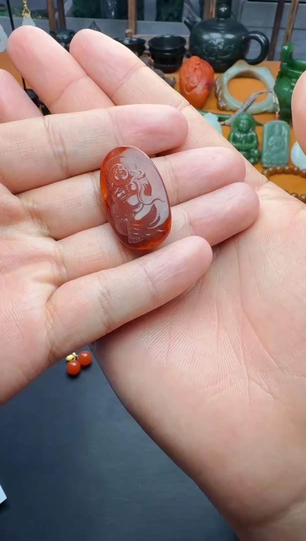 南红玛瑙颈饰未镶嵌佛公01