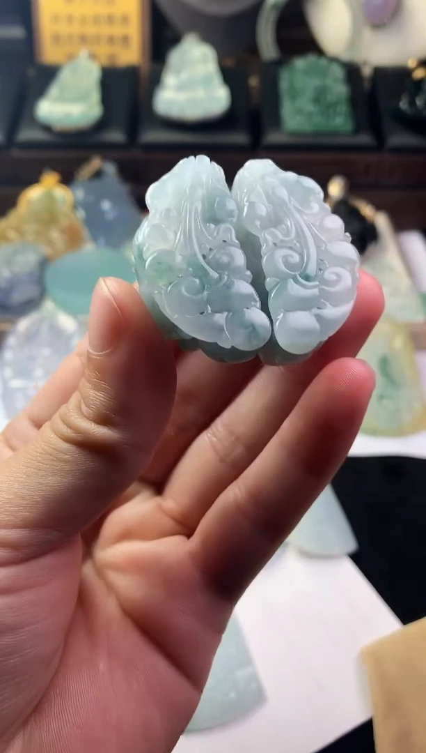未镶嵌定制翡翠撞****皮毛货不退不换
