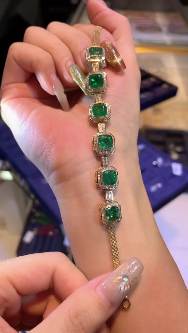 18K金镶嵌手链祖母绿活***橙手链